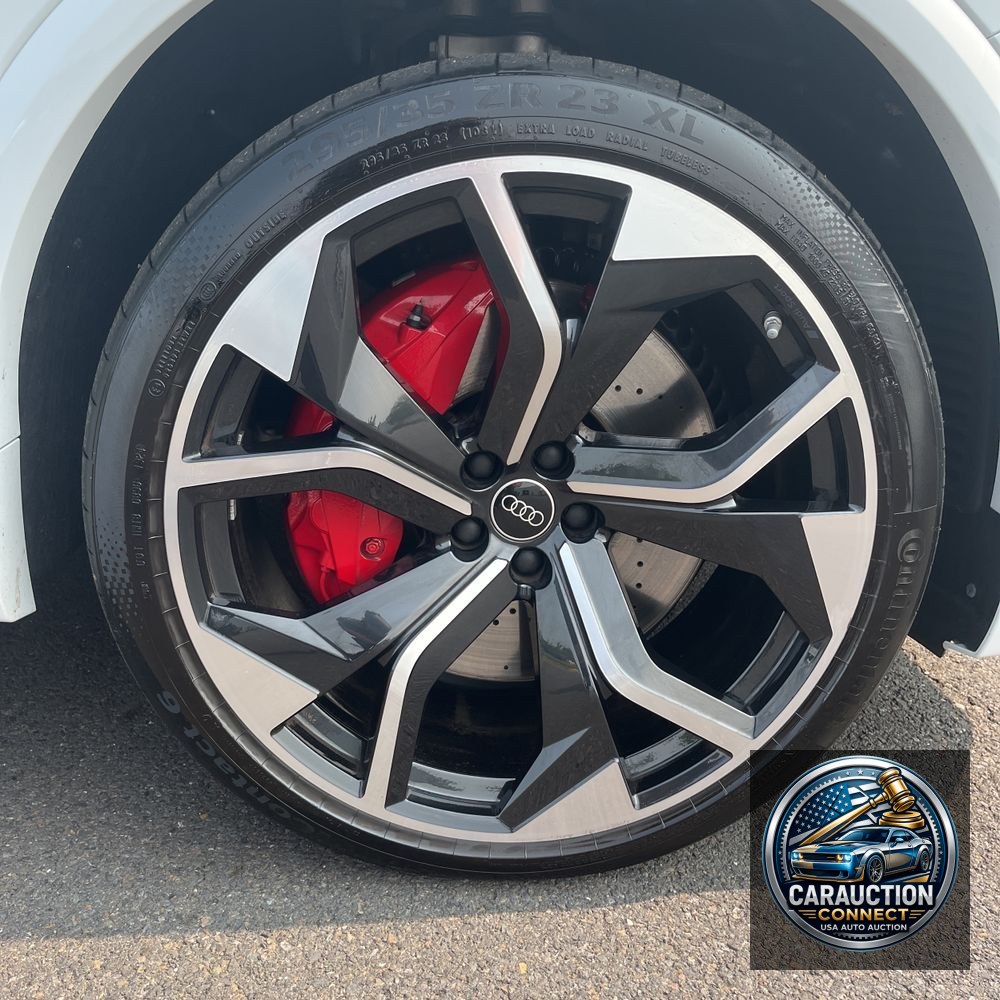 2024 Audi RS Q8 Base
