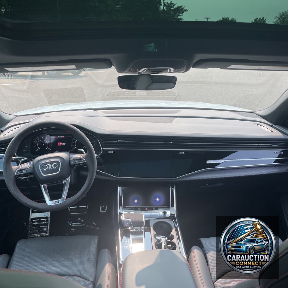 2024 Audi RS Q8 Base