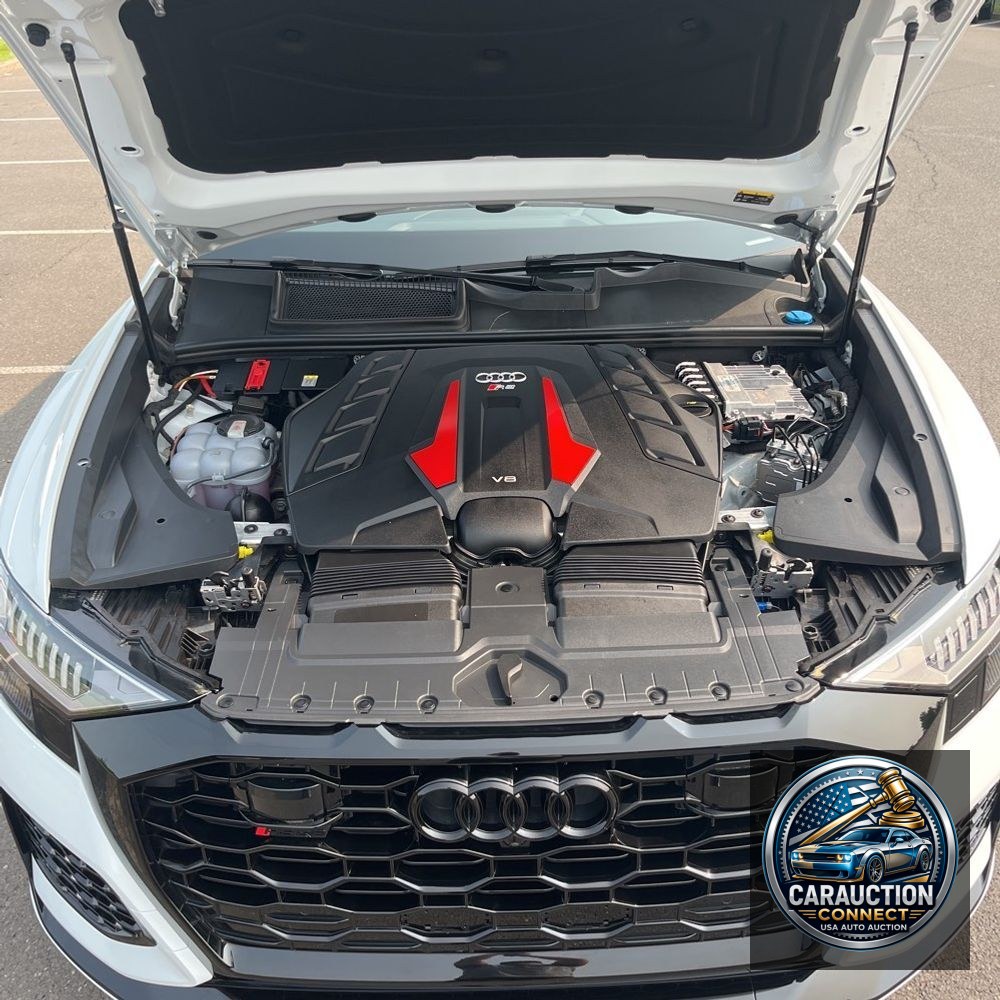 2024 Audi RS Q8 Base