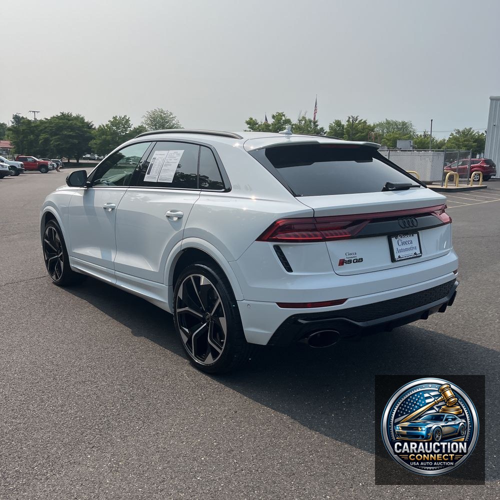 2024 Audi RS Q8 Base