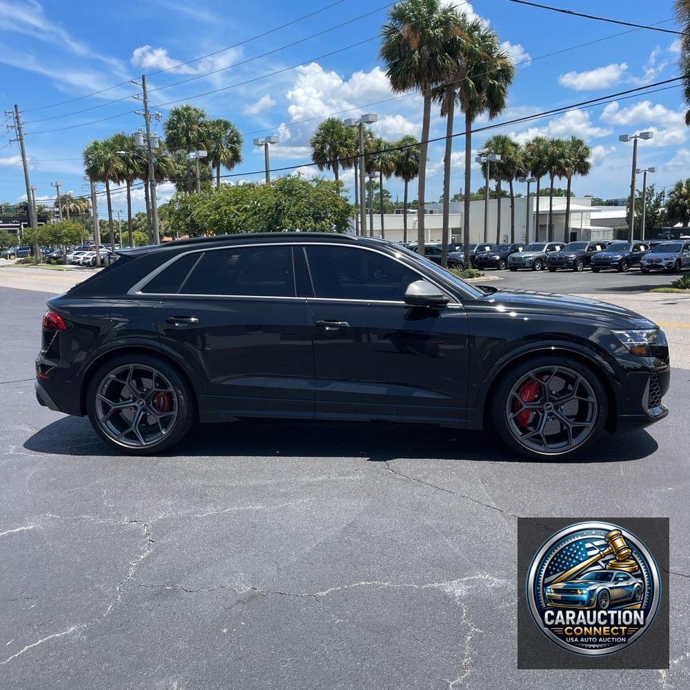 2025 Audi RS Q8 Performance