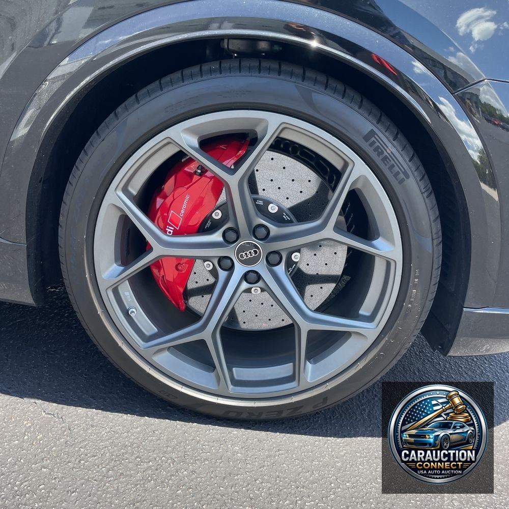 2025 Audi RS Q8 Performance