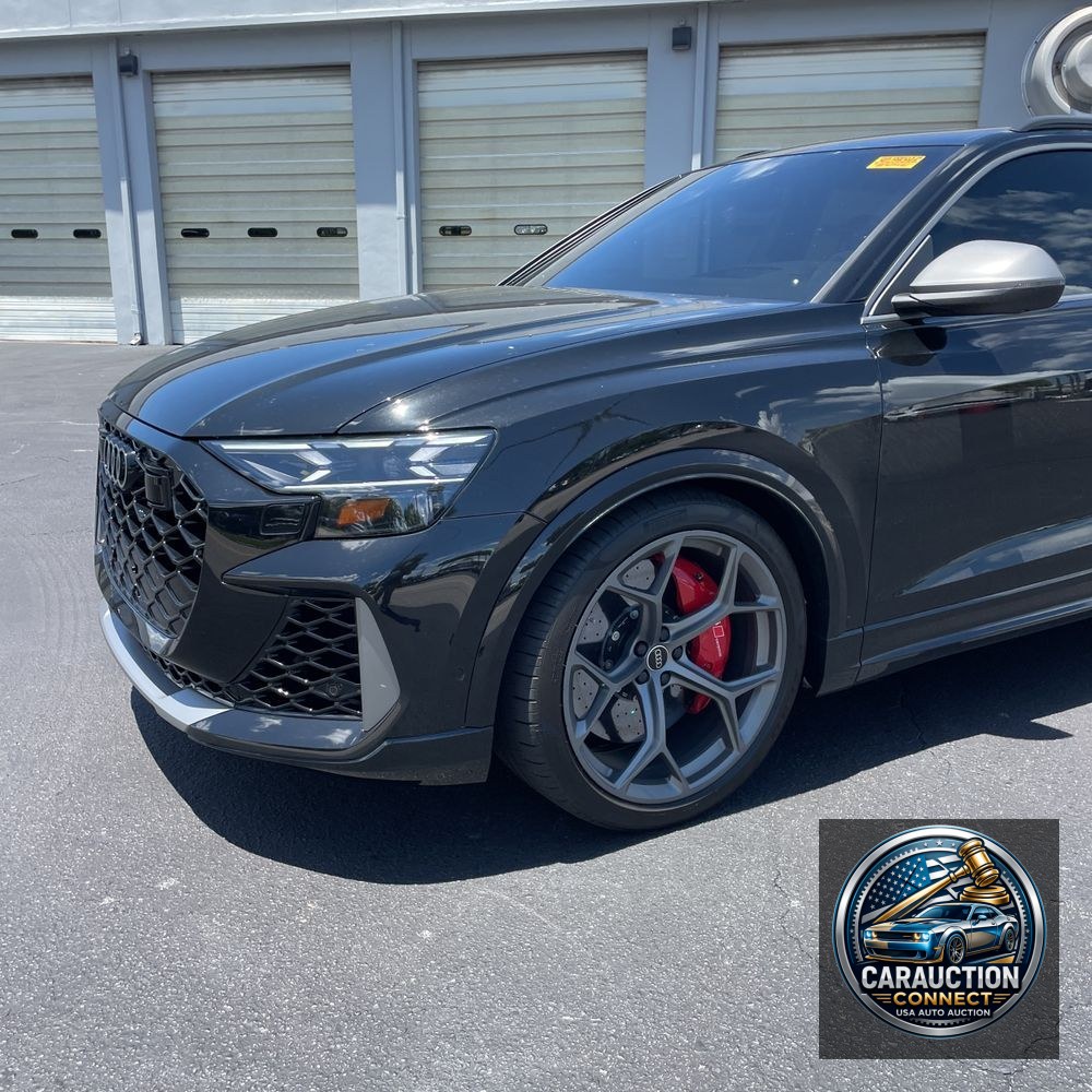 2025 Audi RS Q8 Performance