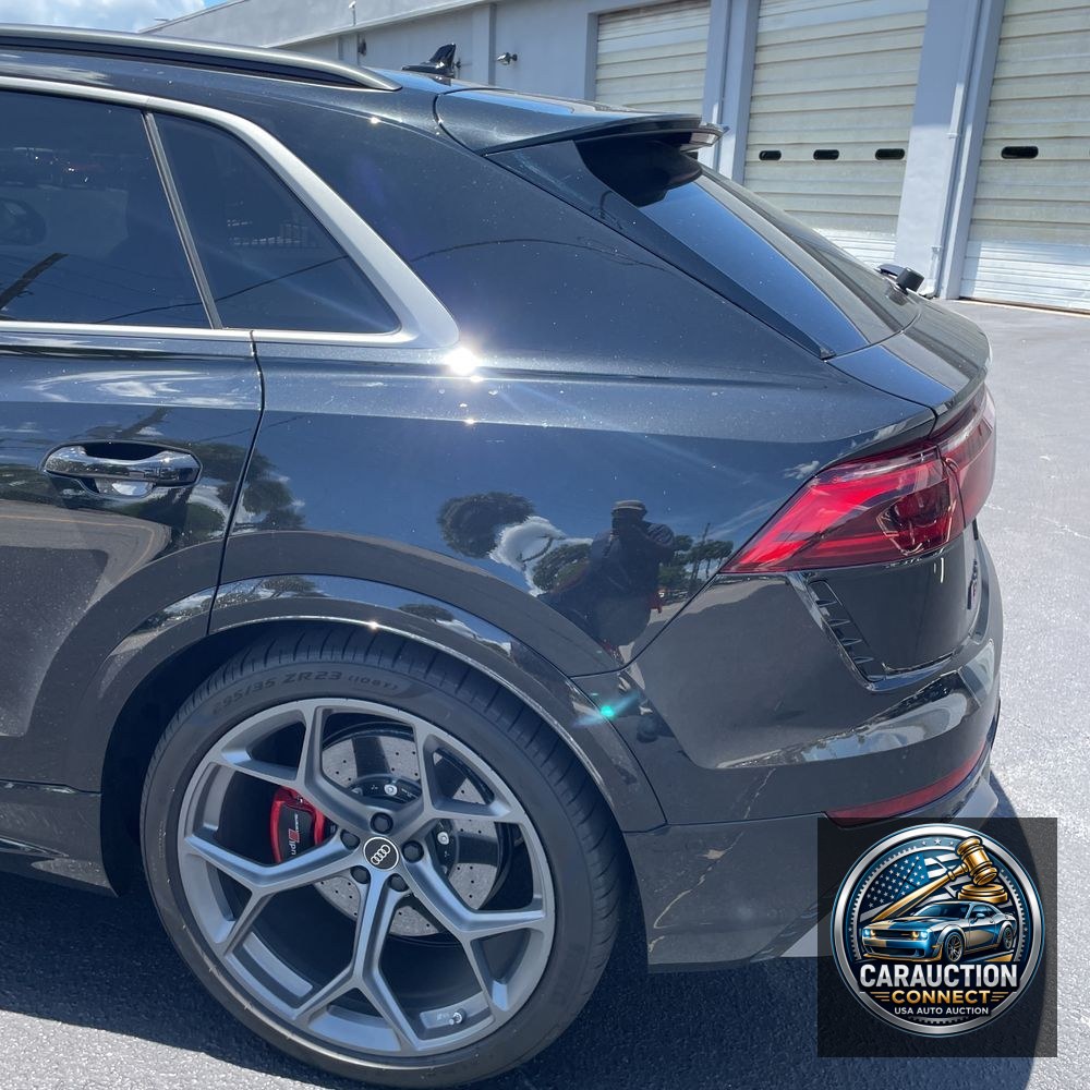 2025 Audi RS Q8 Performance