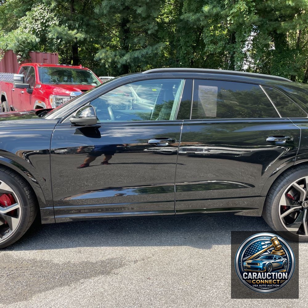 2023 Audi RS Q8