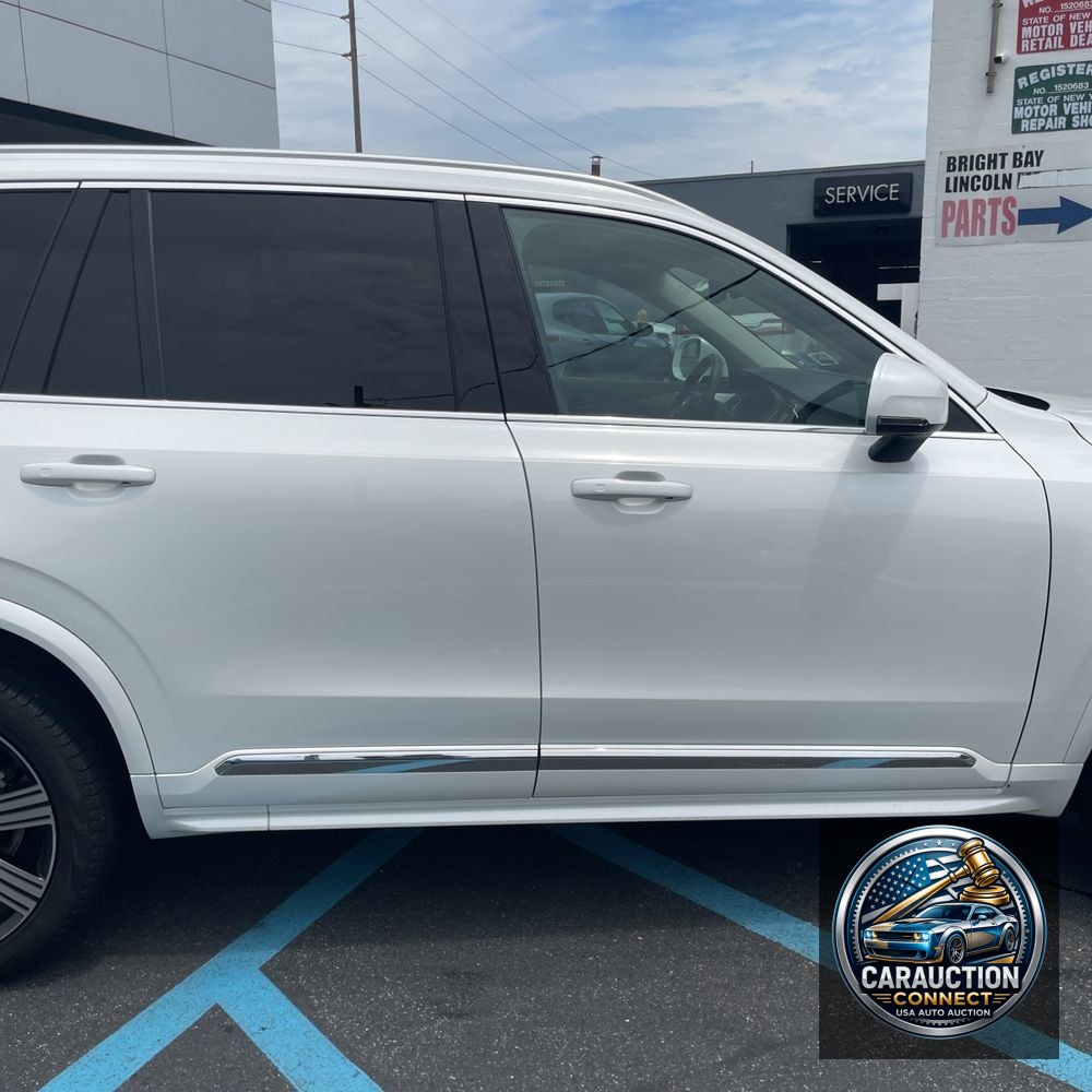2023 Volvo XC90 B6 - Ultimate