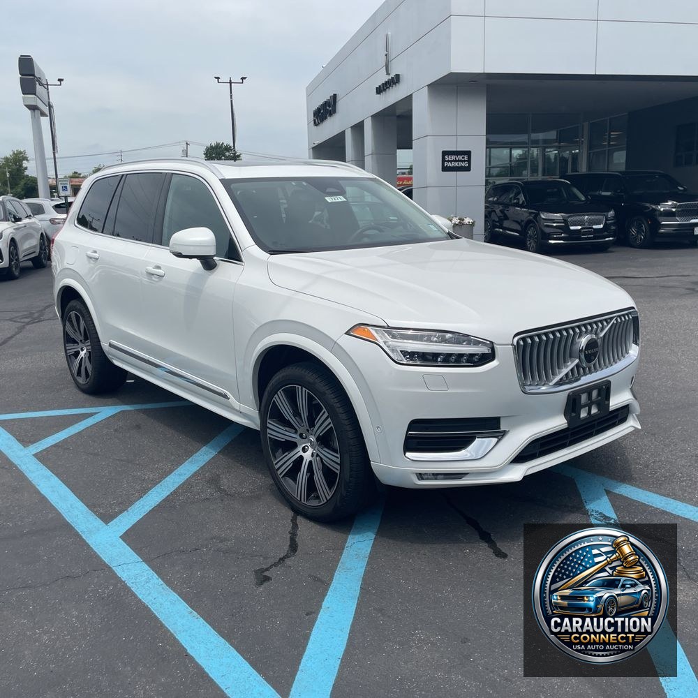 2023 Volvo XC90 B6 - Ultimate