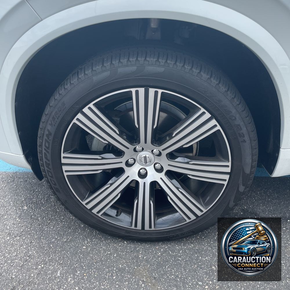 2023 Volvo XC90 B6 - Ultimate