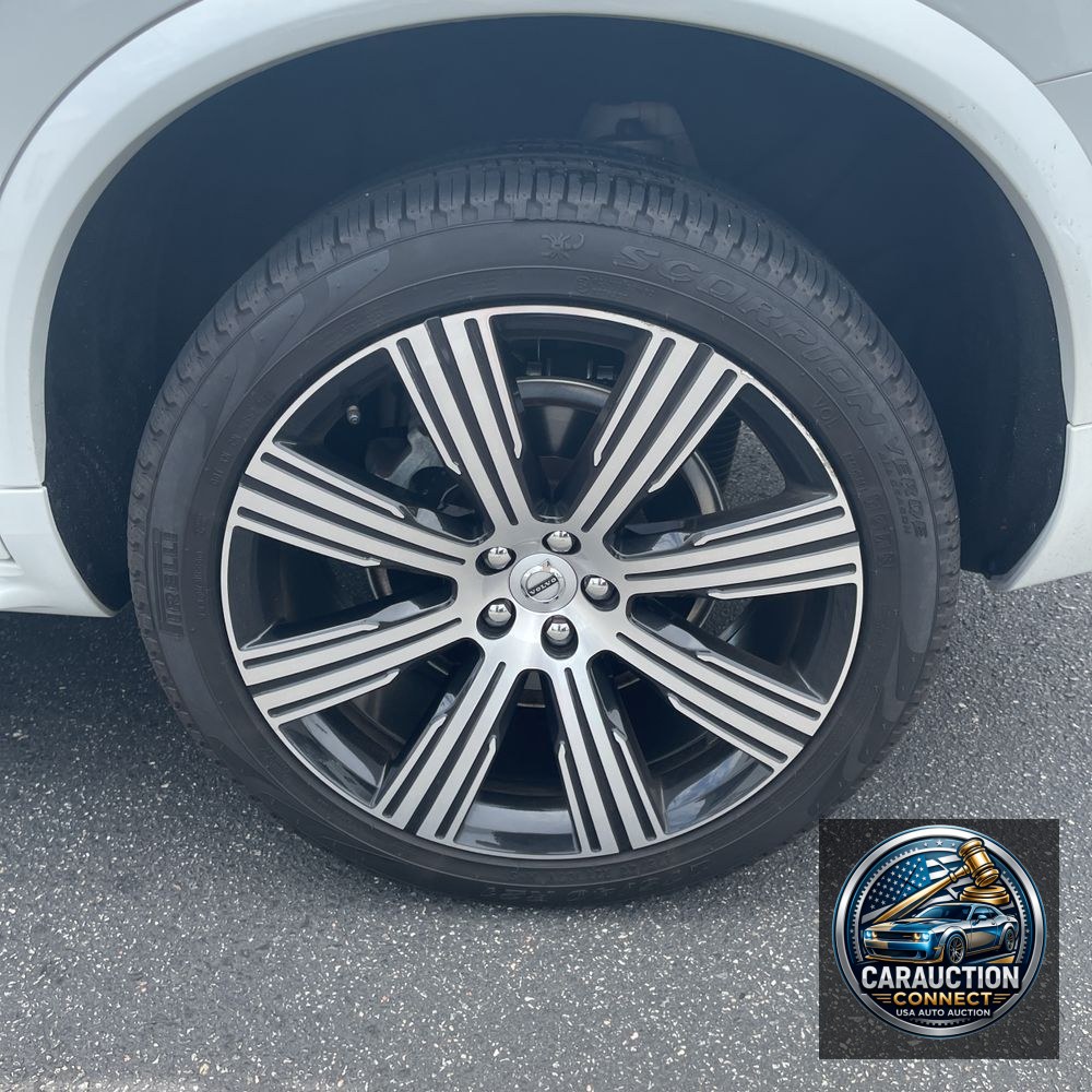 2023 Volvo XC90 B6 - Ultimate