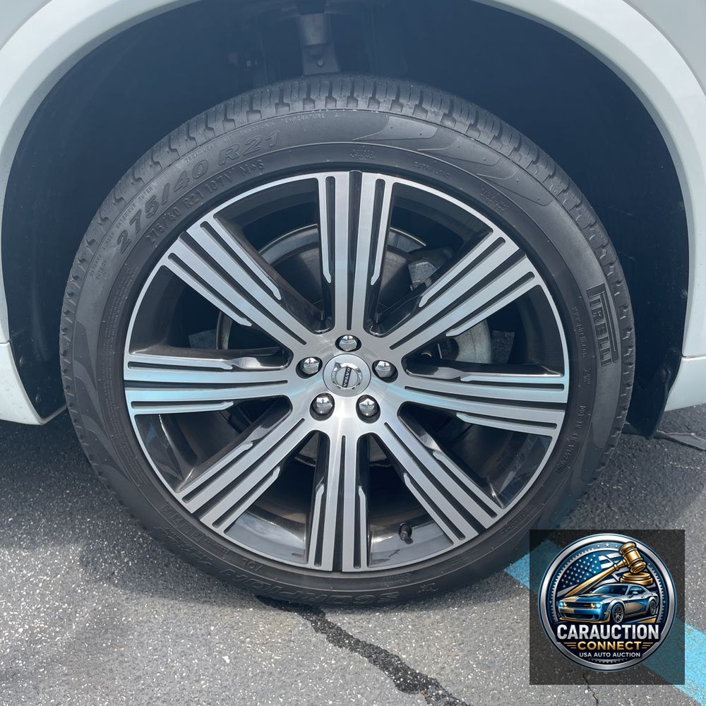 2023 Volvo XC90 B6 - Ultimate