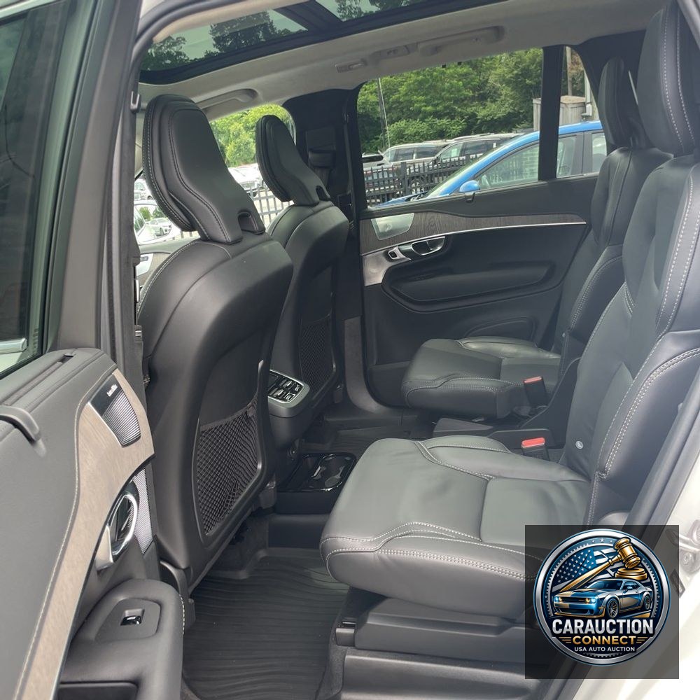 2023 Volvo XC90 B6 - Ultimate