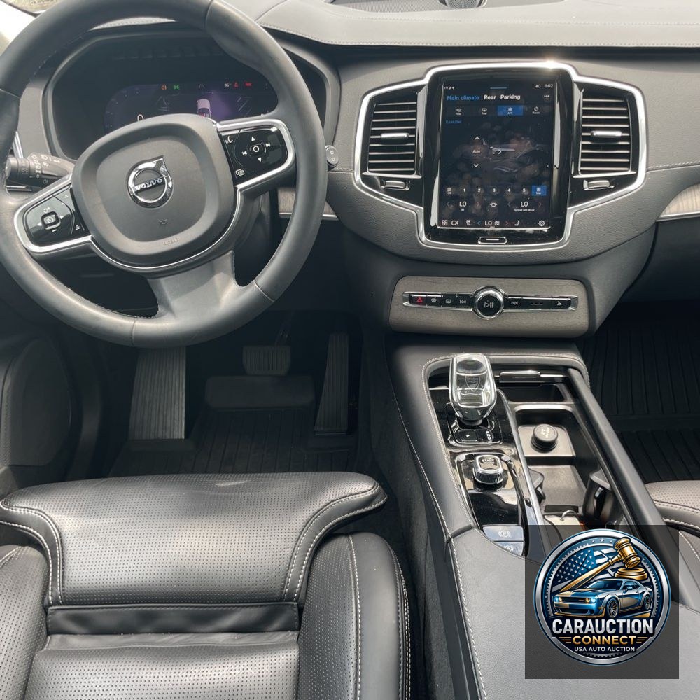 2023 Volvo XC90 B6 - Ultimate