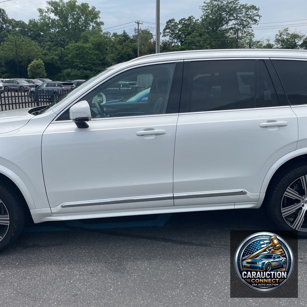 2023 Volvo XC90 B6 - Ultimate