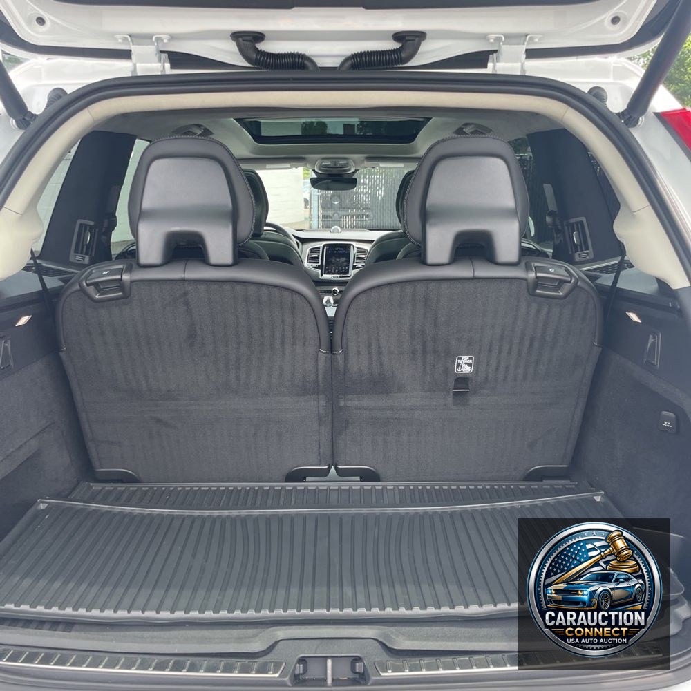 2023 Volvo XC90 B6 - Ultimate