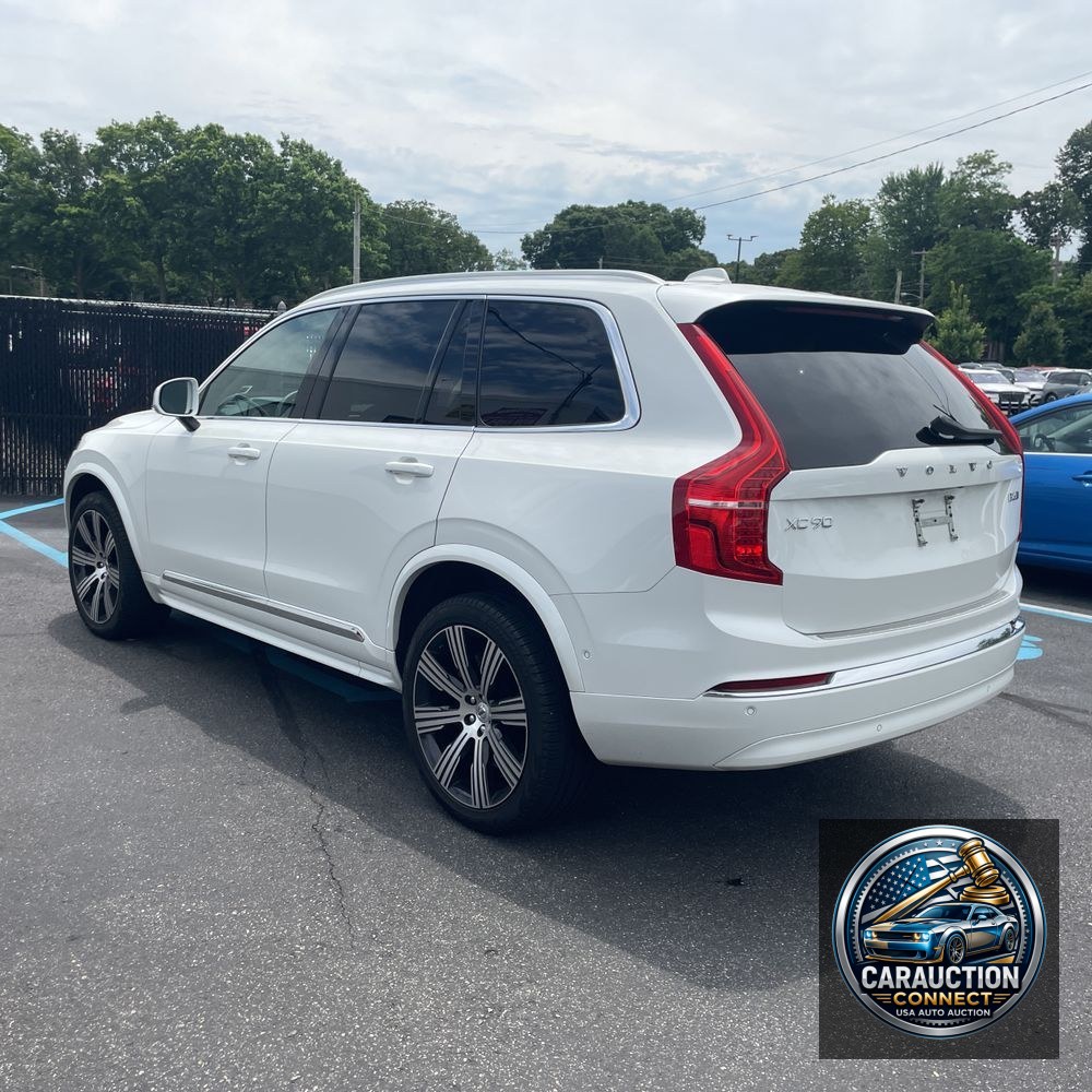 2023 Volvo XC90 B6 - Ultimate
