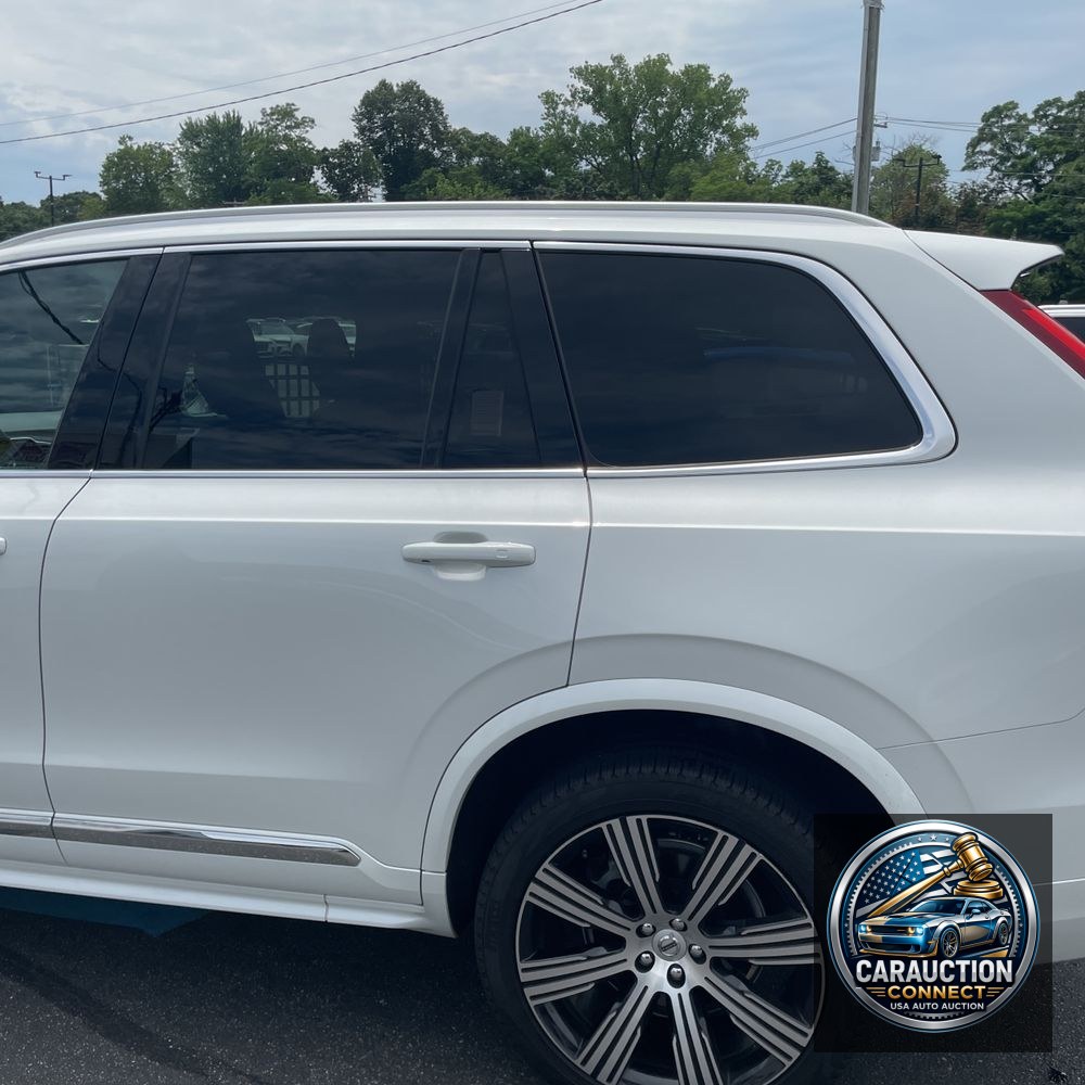 2023 Volvo XC90 B6 - Ultimate
