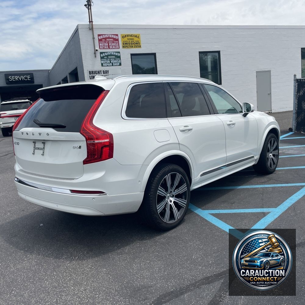 2023 Volvo XC90 B6 - Ultimate