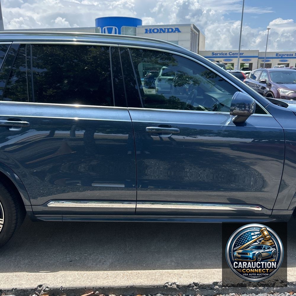 2023 Volvo XC90 B6 - Ultimate