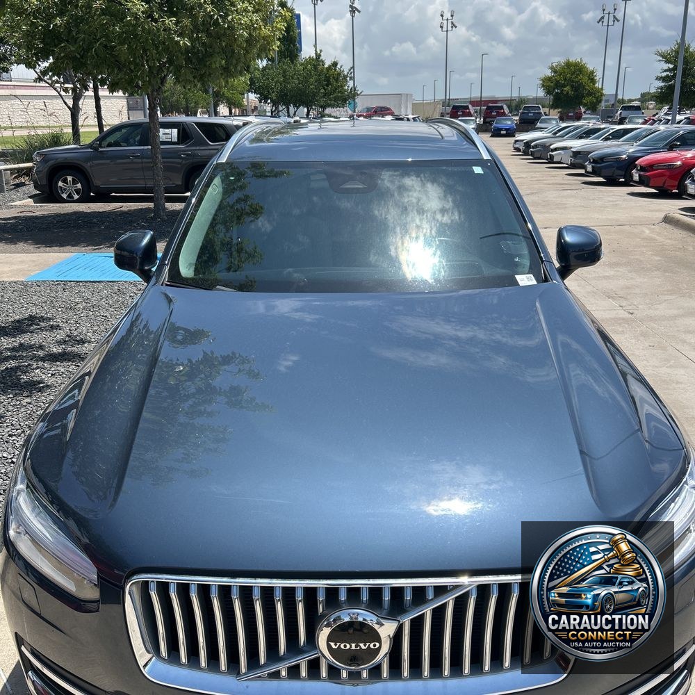2023 Volvo XC90 B6 - Ultimate