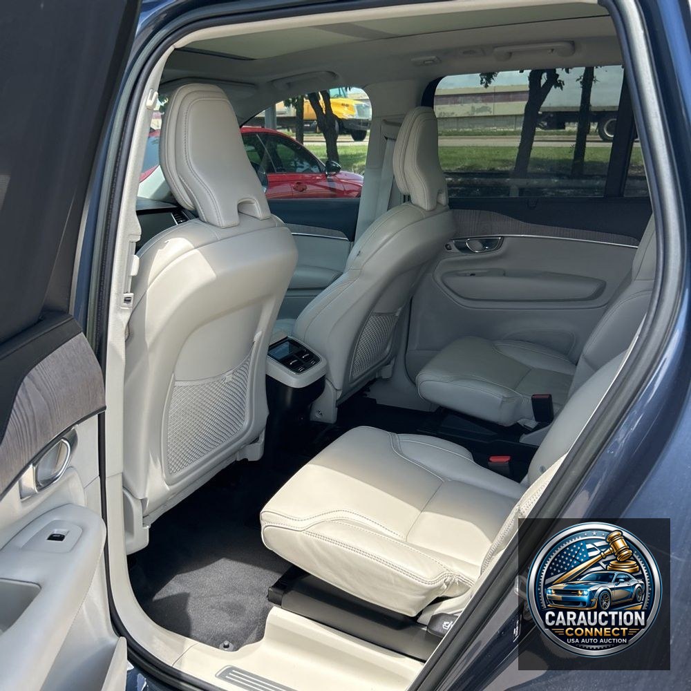 2023 Volvo XC90 B6 - Ultimate