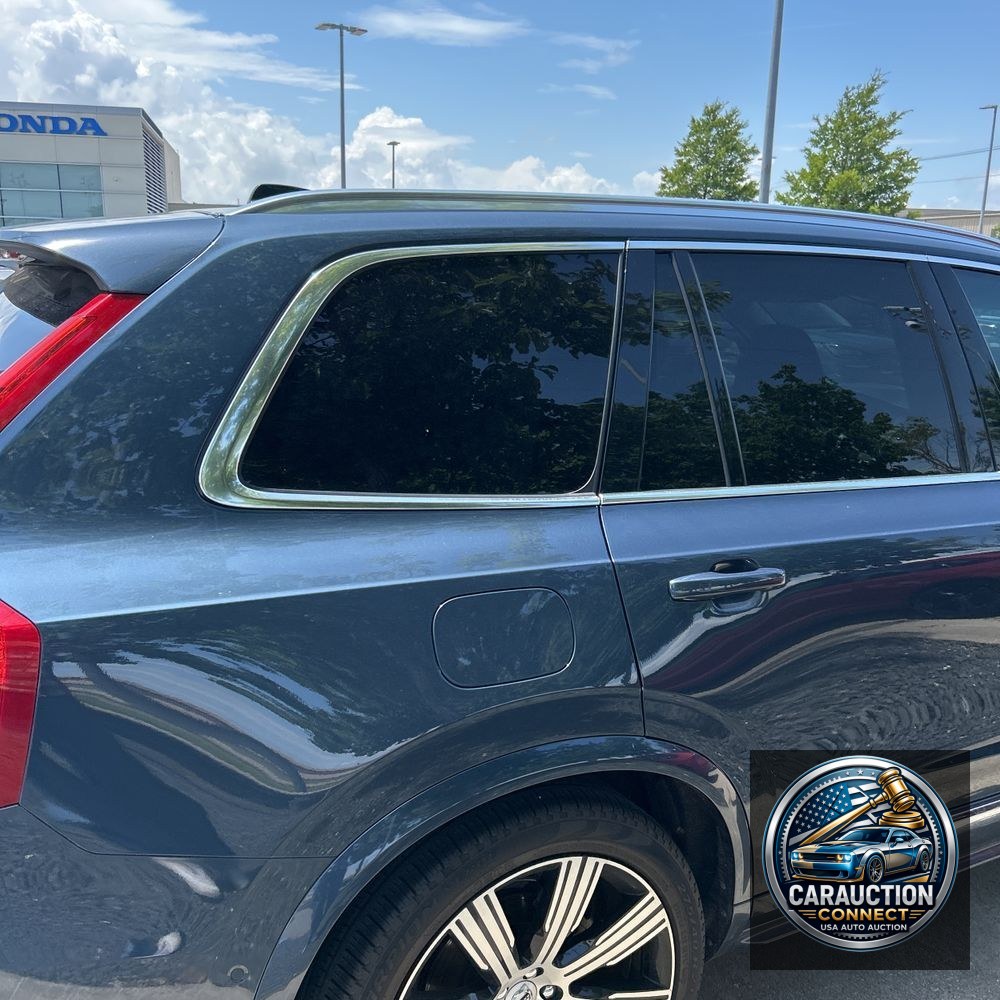 2023 Volvo XC90 B6 - Ultimate