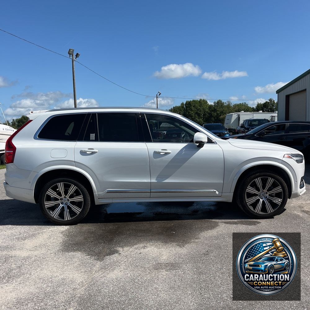 2024 Volvo XC90 B6 - Ultimate