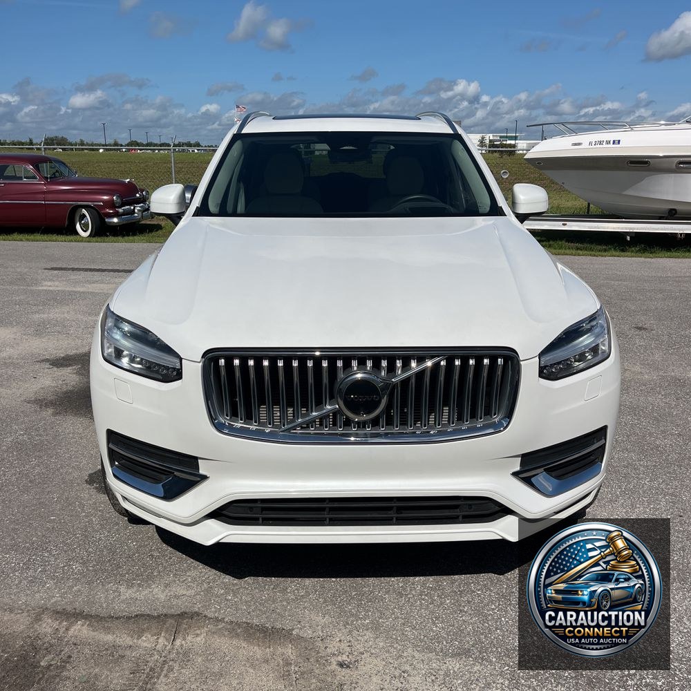 2024 Volvo XC90 B6 - Ultimate