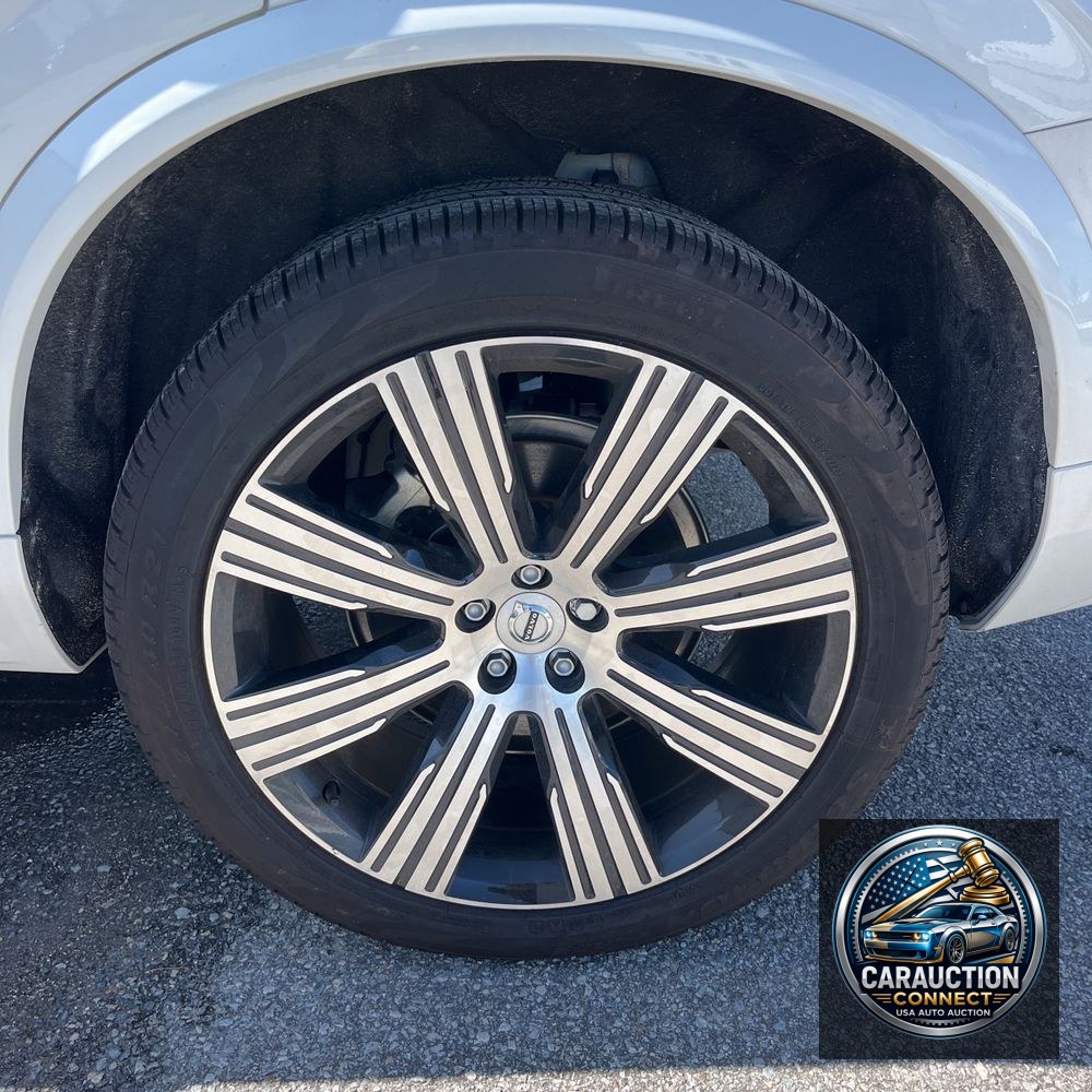 2024 Volvo XC90 B6 - Ultimate