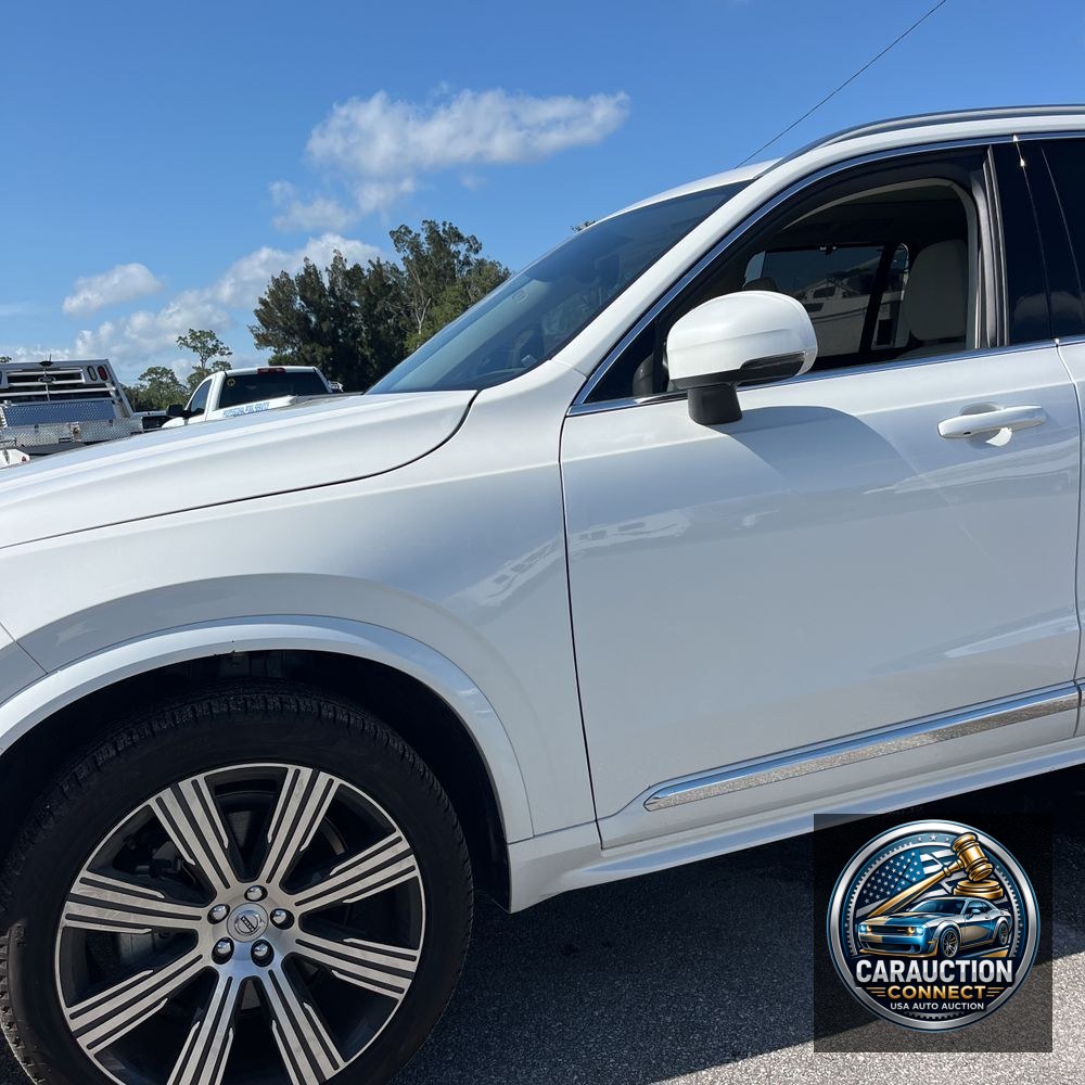 2024 Volvo XC90 B6 - Ultimate