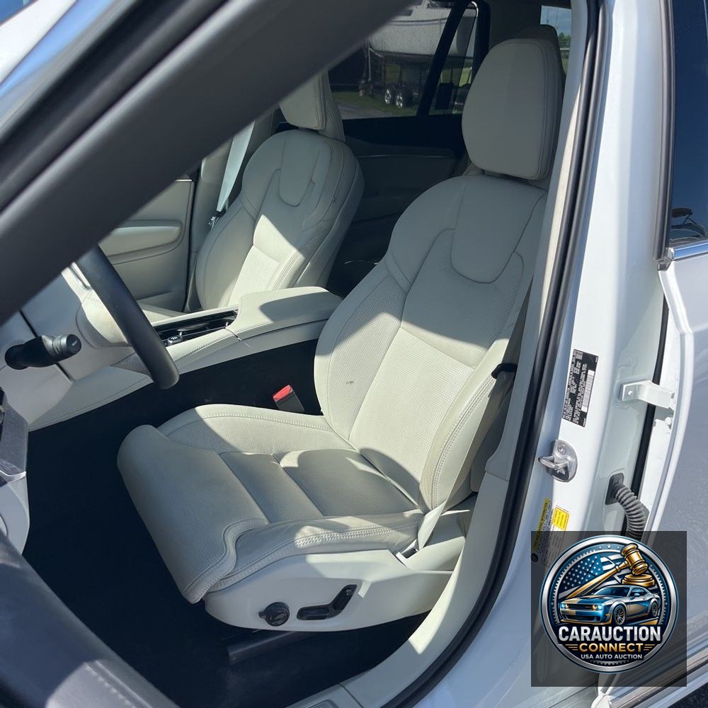 2024 Volvo XC90 B6 - Ultimate