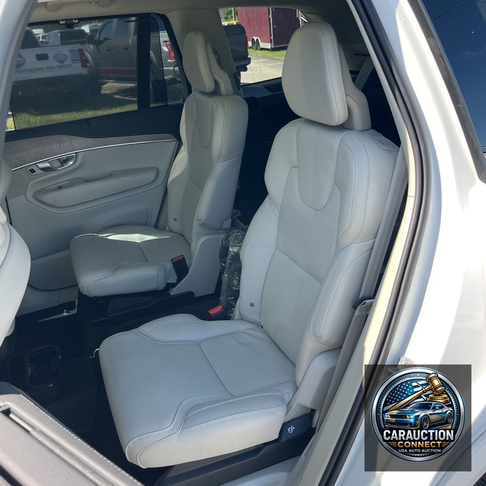2024 Volvo XC90 B6 - Ultimate