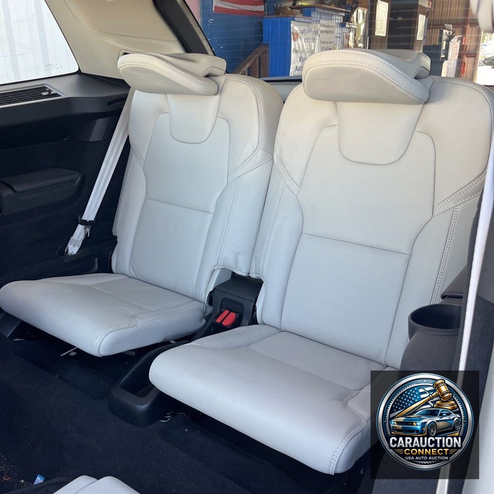 2024 Volvo XC90 B6 - Ultimate
