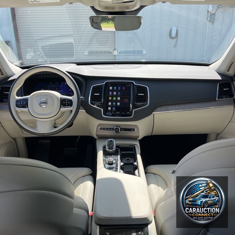 2024 Volvo XC90 B6 - Ultimate