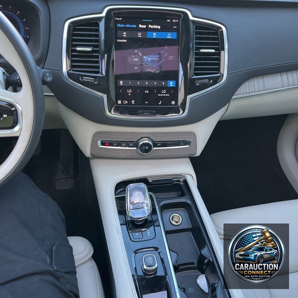 2024 Volvo XC90 B6 - Ultimate