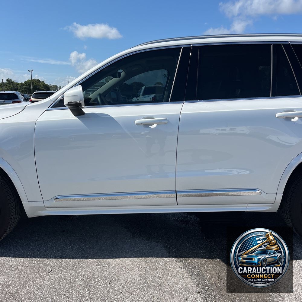 2024 Volvo XC90 B6 - Ultimate