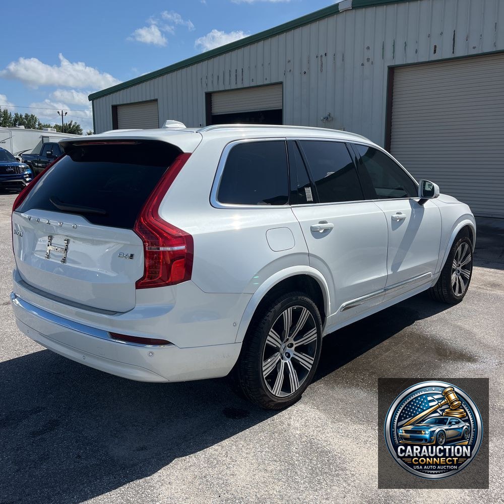 2024 Volvo XC90 B6 - Ultimate