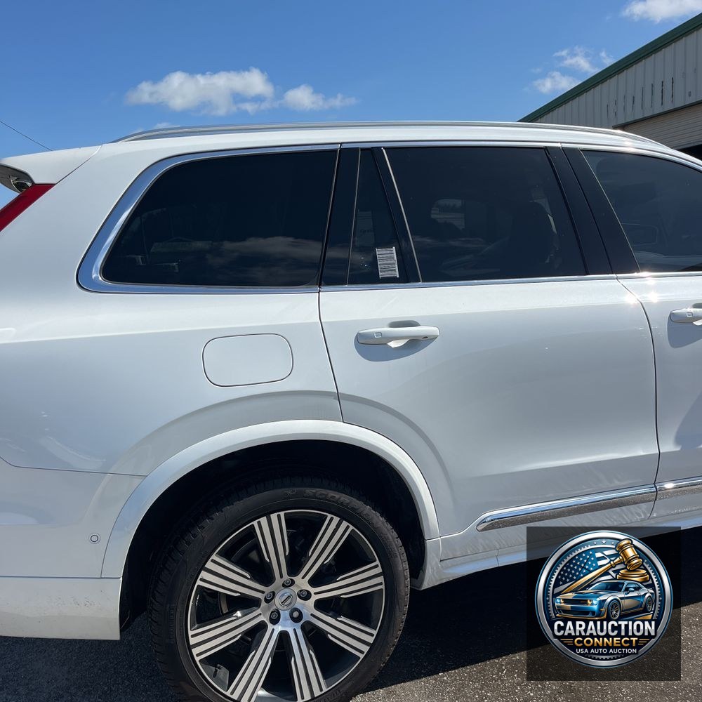 2024 Volvo XC90 B6 - Ultimate