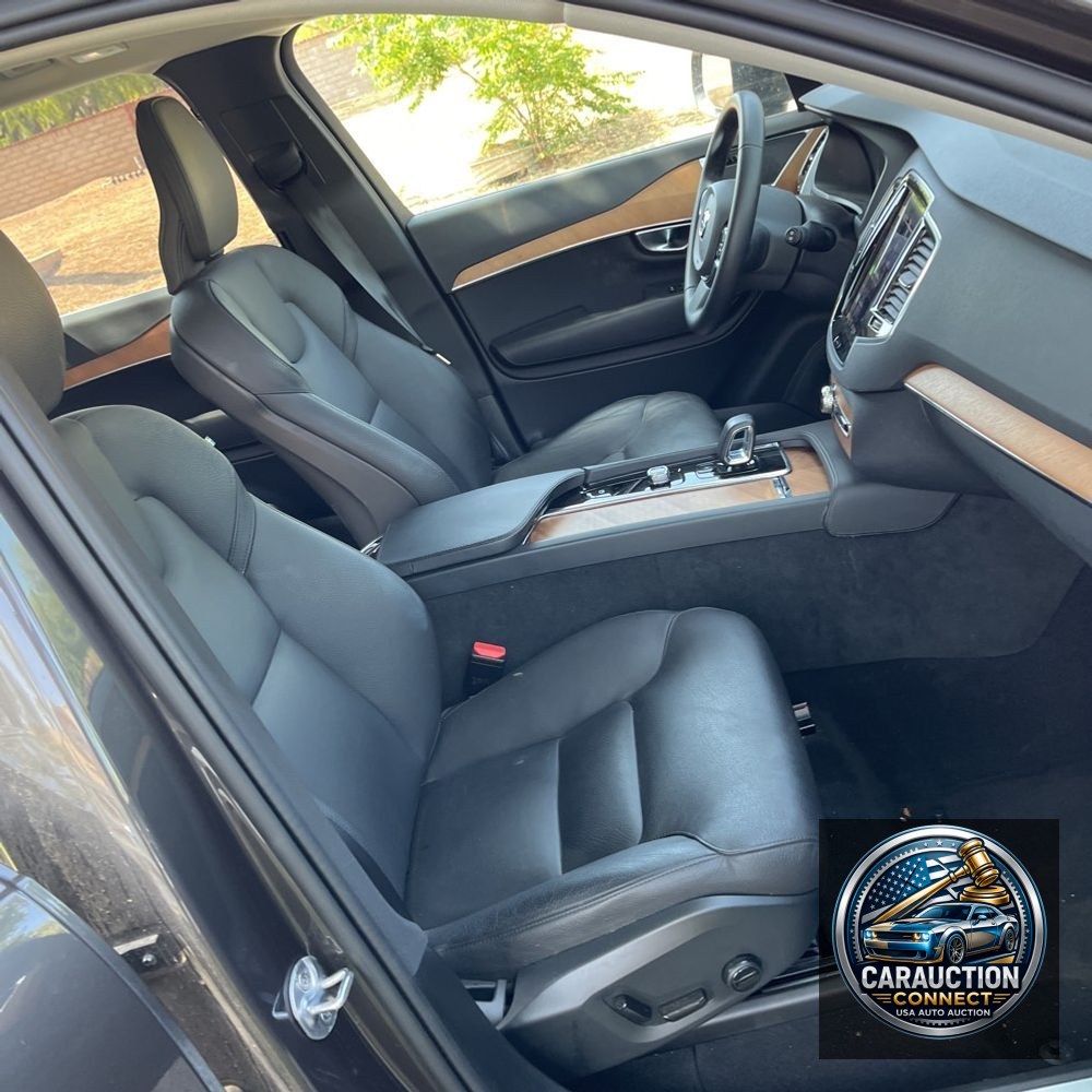 2024 Volvo XC90 B6 - Plus