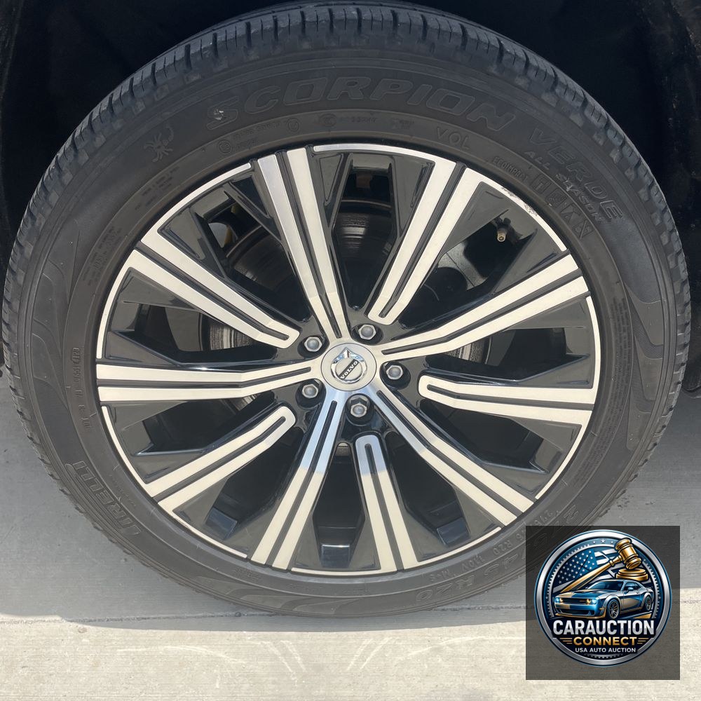 2024 Volvo XC90 B6 - Plus