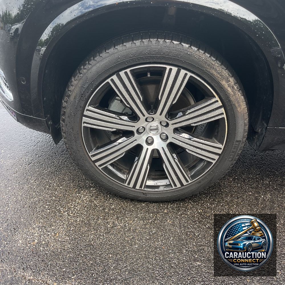 2025 Volvo XC90 B6 - Ultra