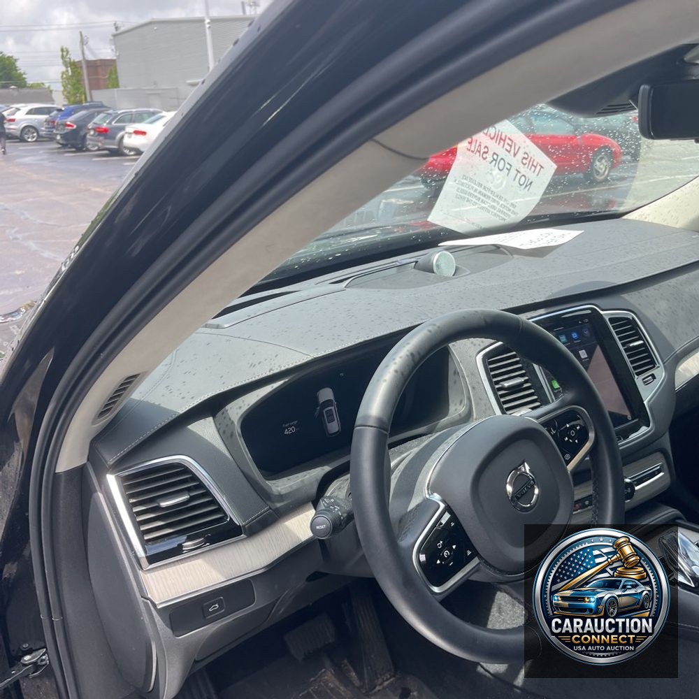 2025 Volvo XC90 B6 - Ultra
