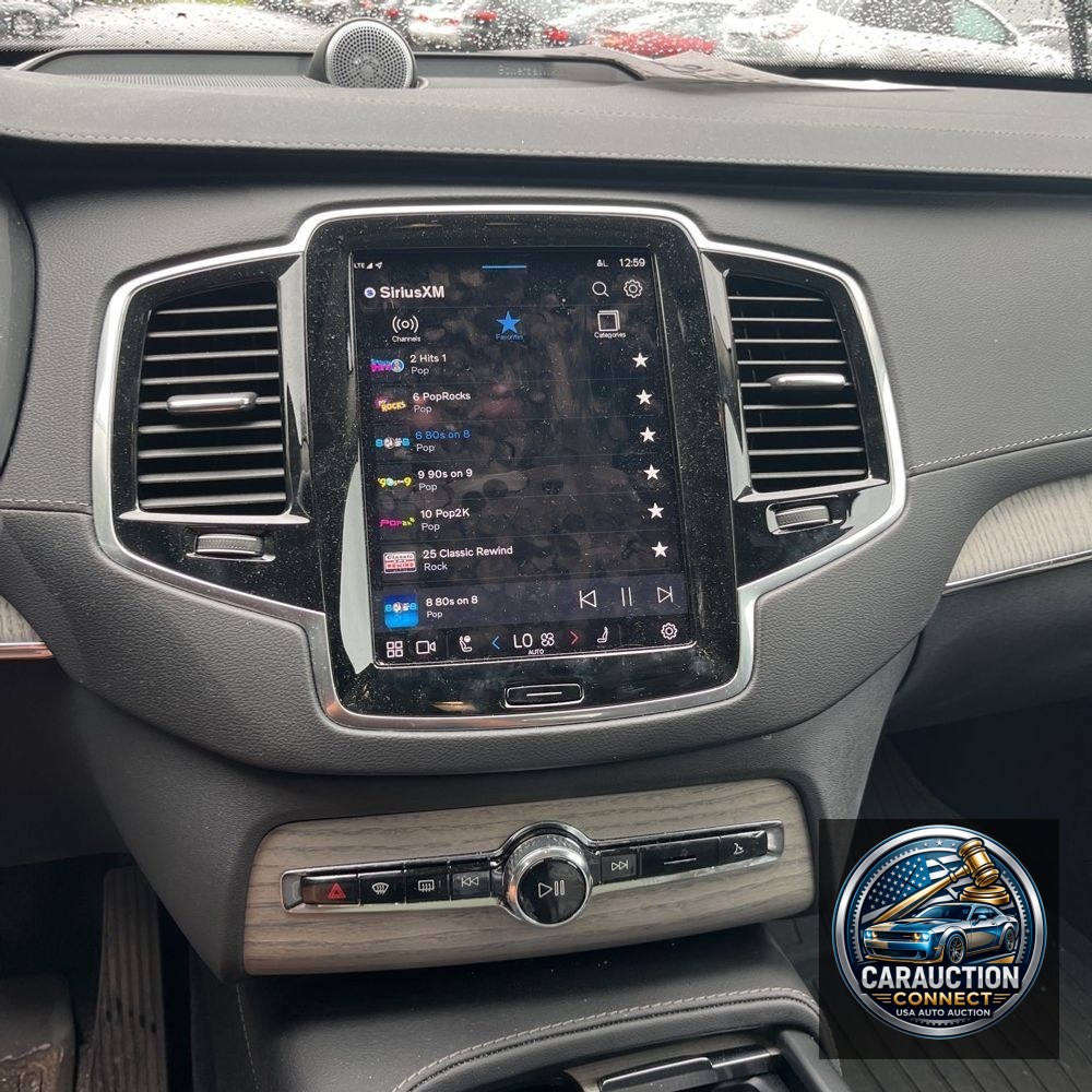 2025 Volvo XC90 B6 - Ultra