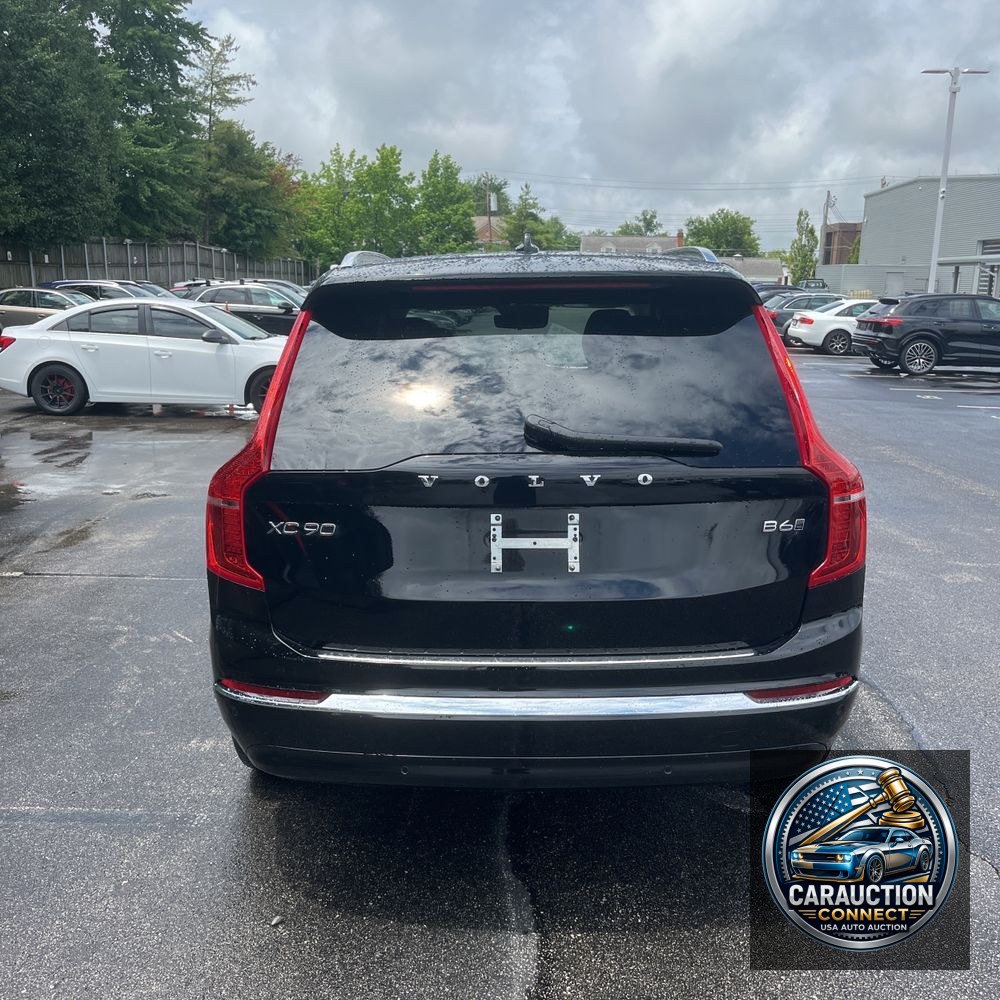 2025 Volvo XC90 B6 - Ultra