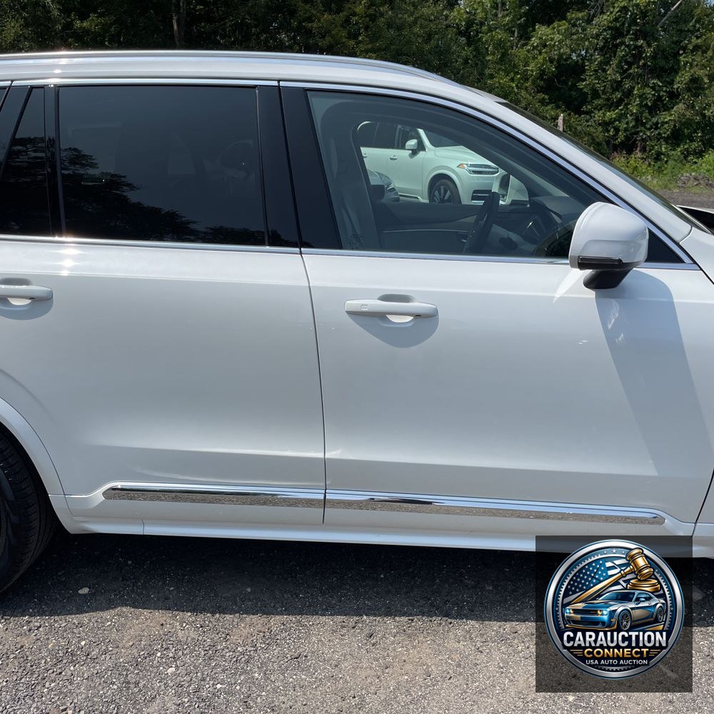 2024 Volvo XC90 B6 - Ultimate