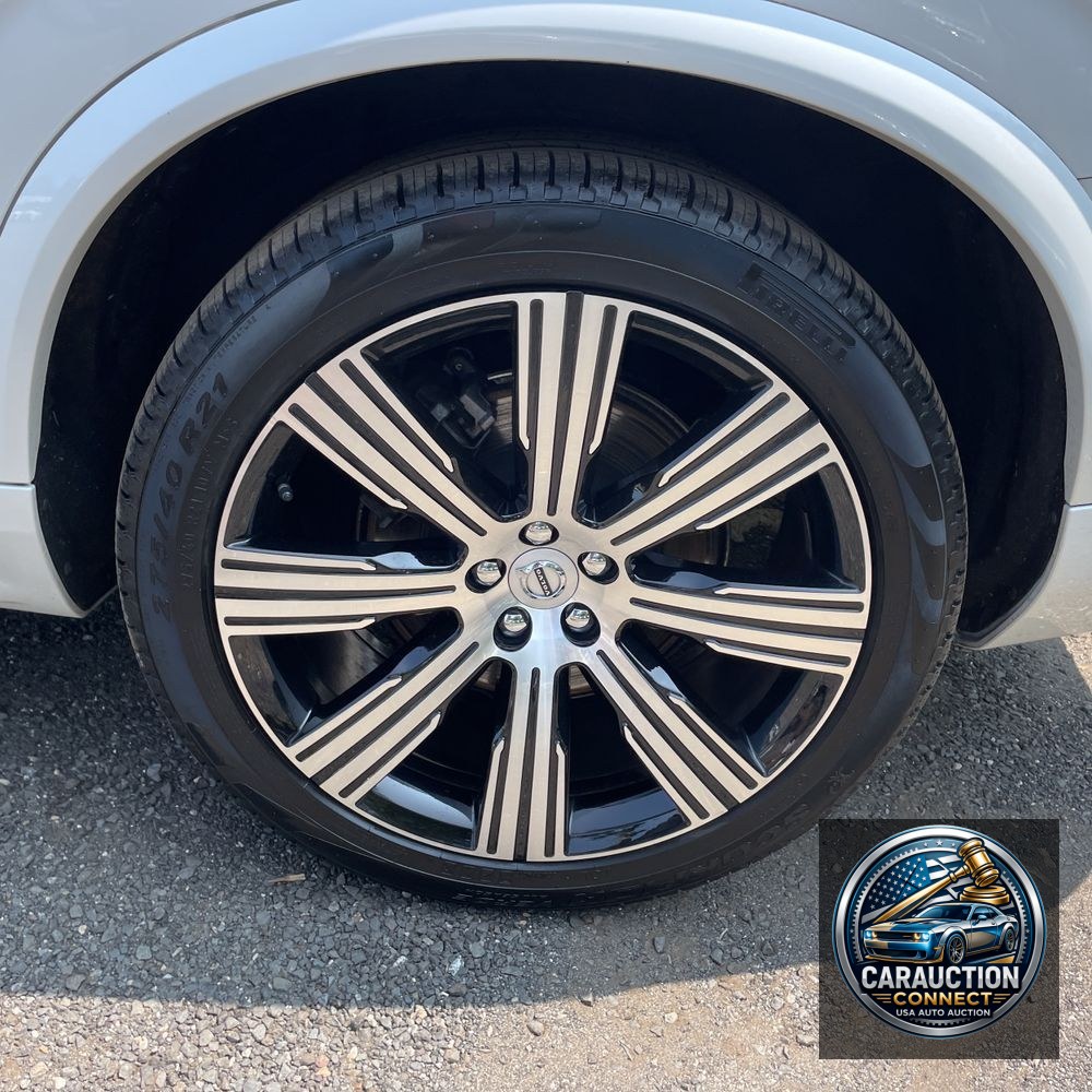 2024 Volvo XC90 B6 - Ultimate