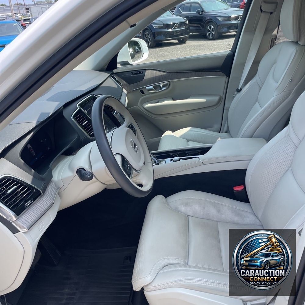 2024 Volvo XC90 B6 - Ultimate