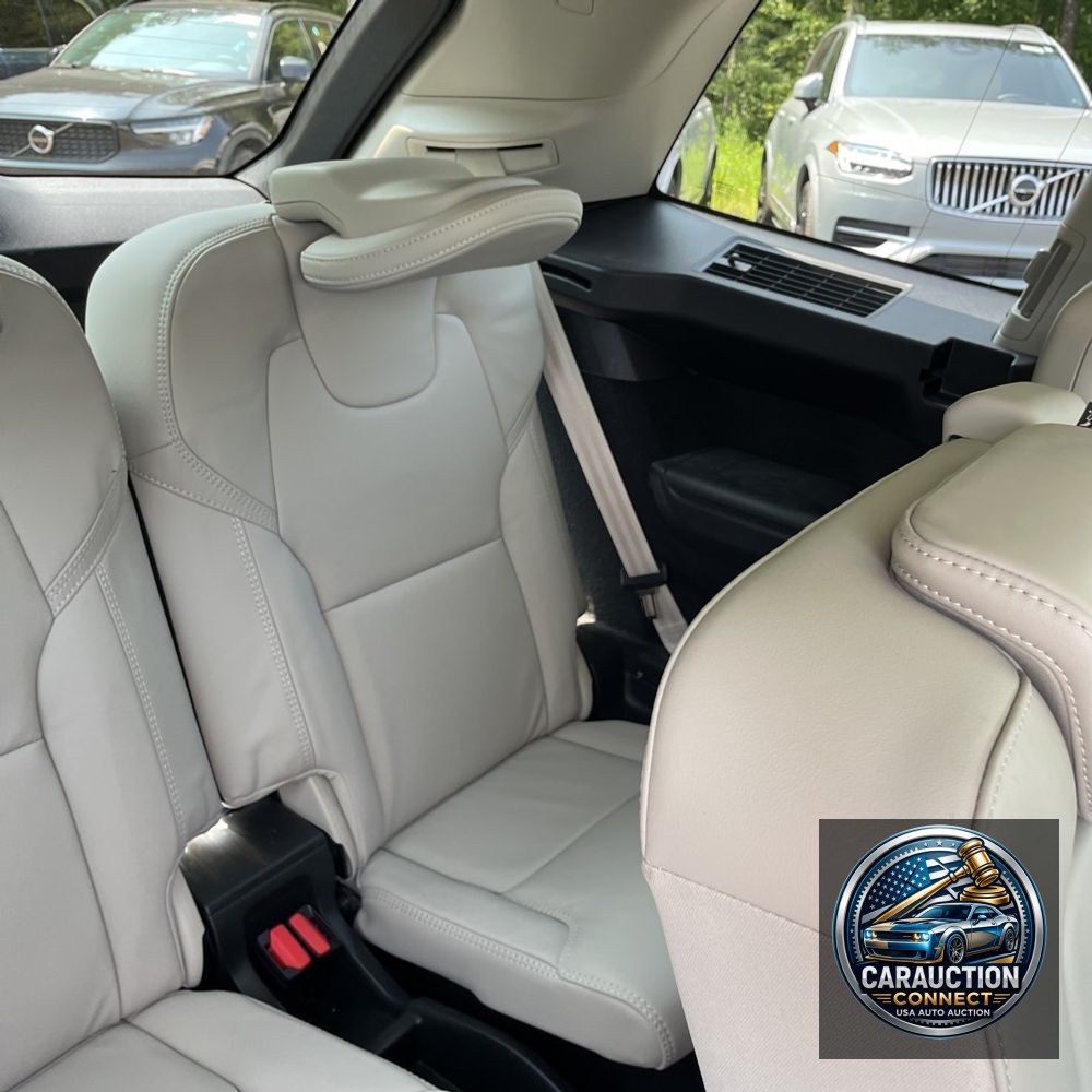 2024 Volvo XC90 B6 - Ultimate