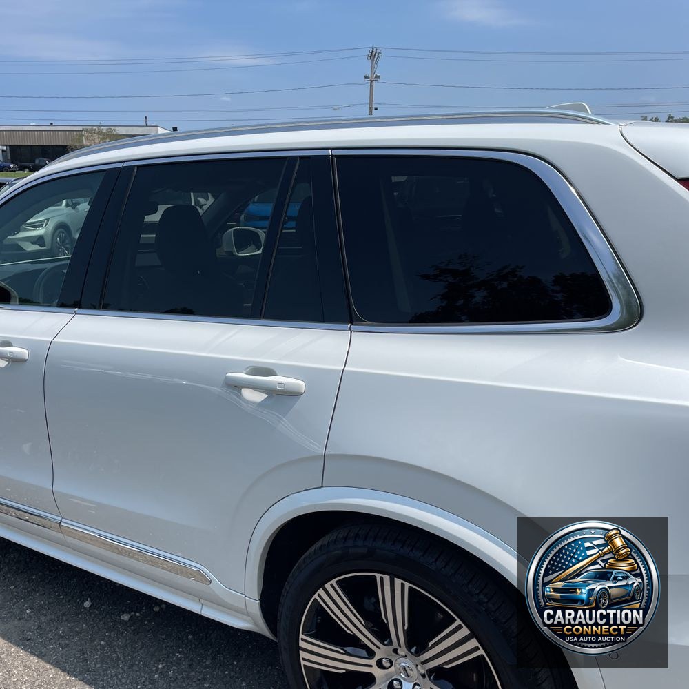 2024 Volvo XC90 B6 - Ultimate