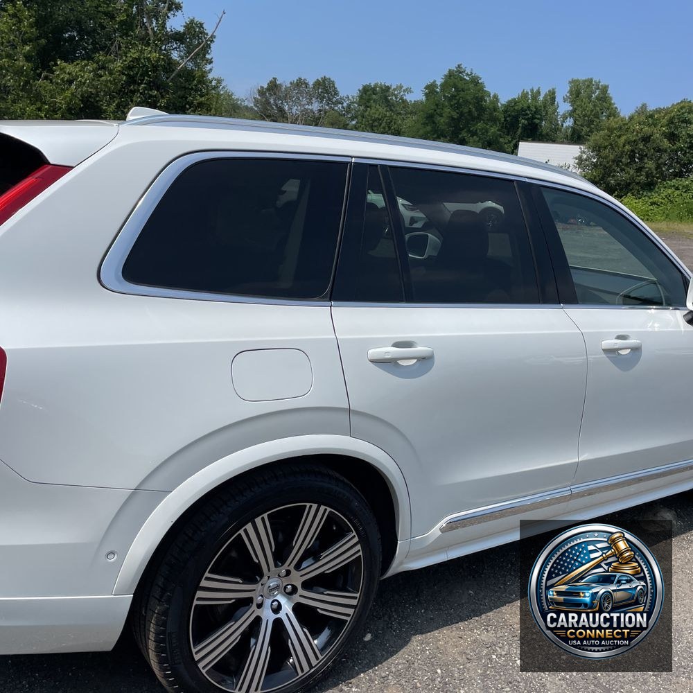 2024 Volvo XC90 B6 - Ultimate