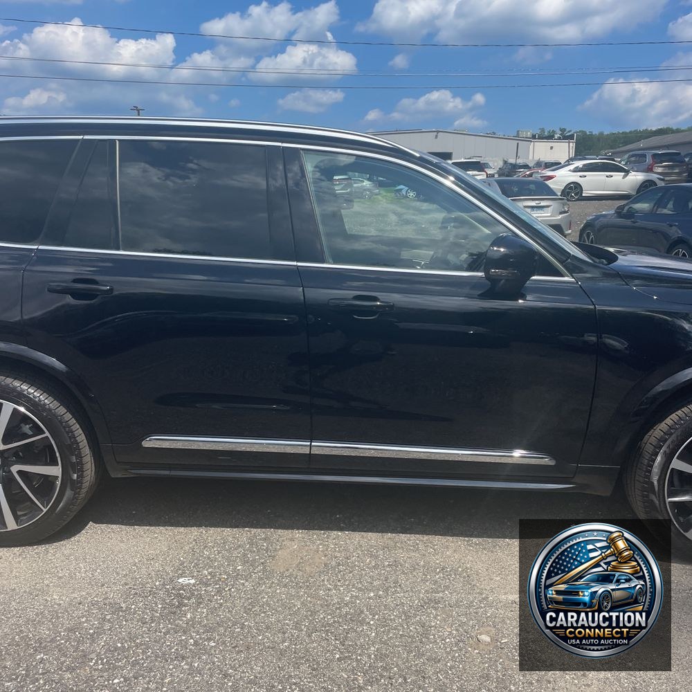 2024 Volvo XC90 B6 - Ultimate